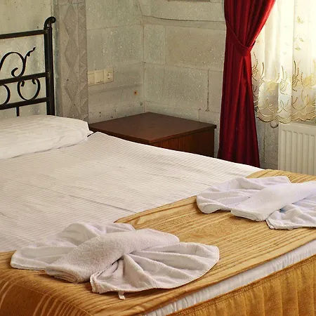 Cappadocia Stone Palace فندق غوريمِيه