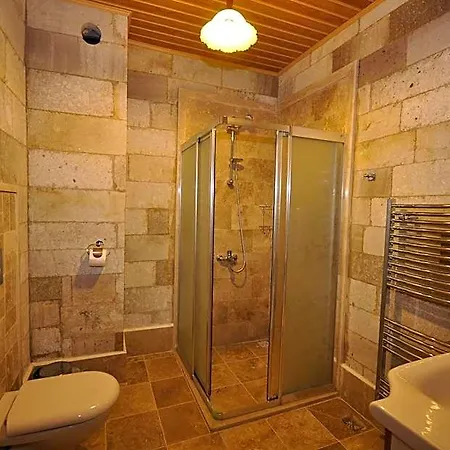 Cappadocia Stone Palace غوريمِيه