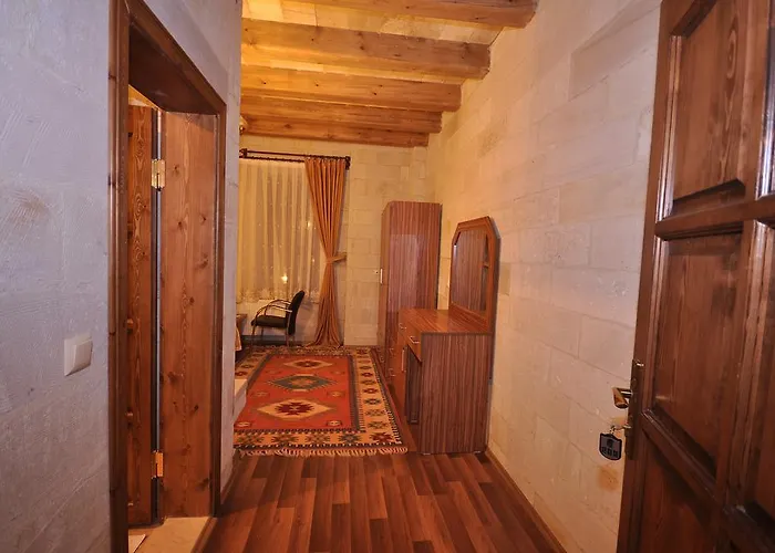 Cappadocia Stone Palace غوريمِيه